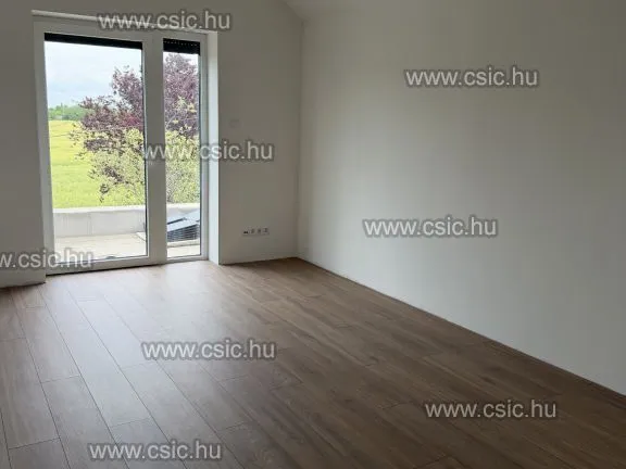 Eladó ház Budapest XVII. kerület, Rákoskert 160 nm