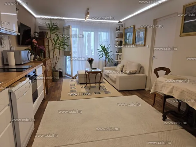 Eladó lakás Budapest II. kerület, Országút 56 nm