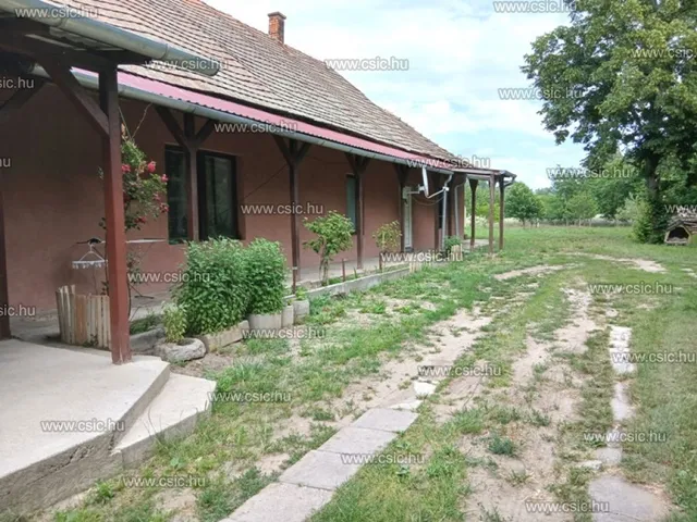 Eladó ház Őrbottyán 210 nm