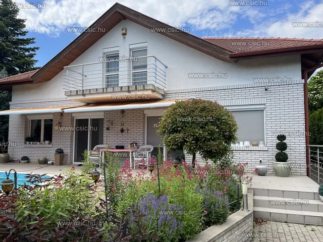 Eladó ház Herceghalom 340 nm