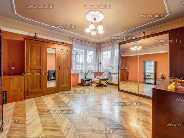 Eladó ház Budapest XVIII. kerület, Szemeretelep 63 nm