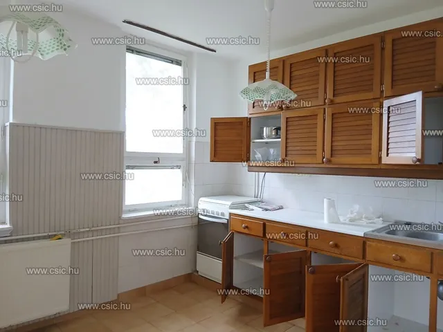 Eladó lakás Budapest II. kerület, Rézmál 75 nm
