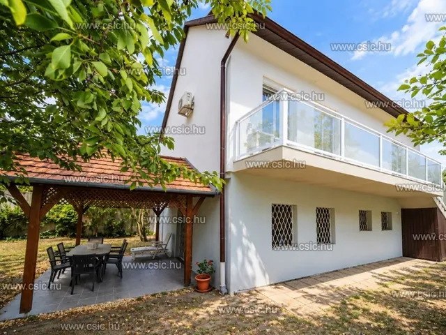 Eladó ház Szentendre 180 nm