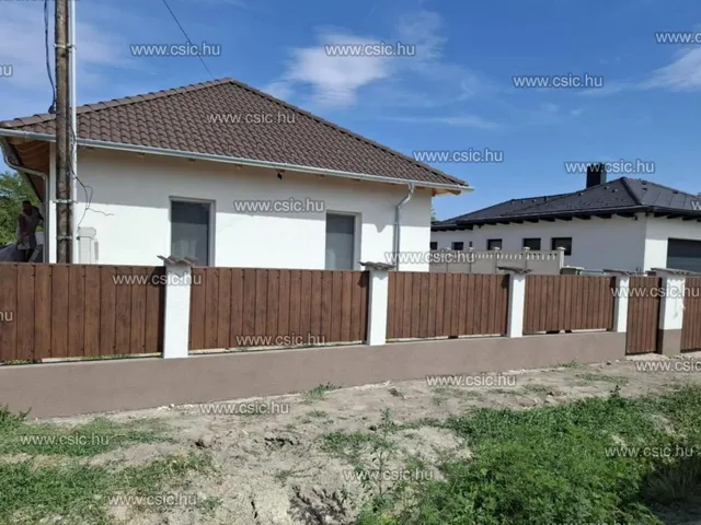 Eladó ház Iváncsa 99 nm