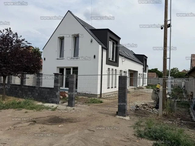 Eladó ház Vecsés 130 nm