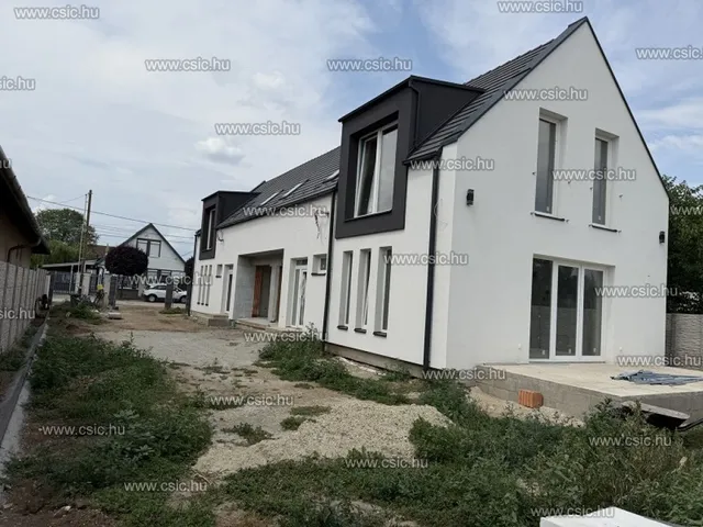 Eladó ház Vecsés 130 nm