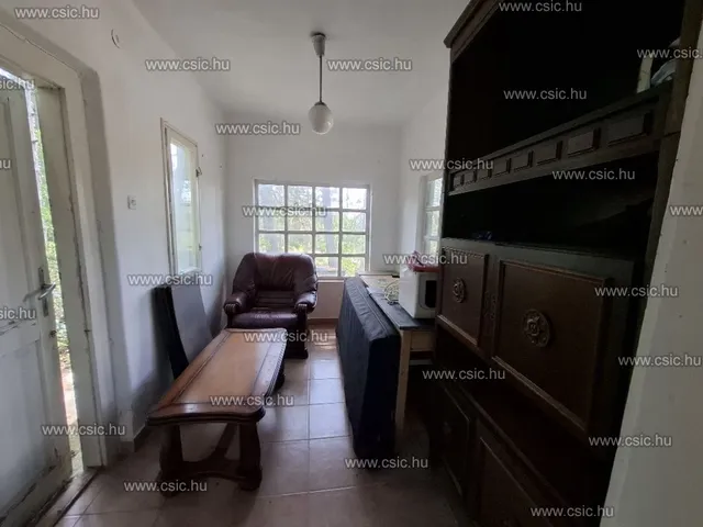 Eladó ház Pócsmegyer 40 nm