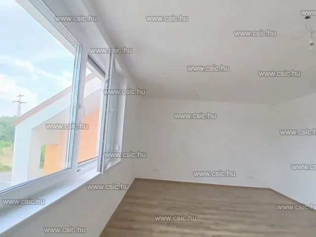 Eladó ház Dorog 97 nm