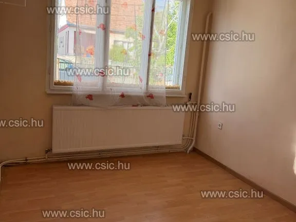 Eladó telek Budapest XVII. kerület 77 nm
