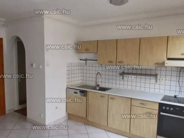 Eladó lakás Budapest II. kerület, Rézmál 75 nm