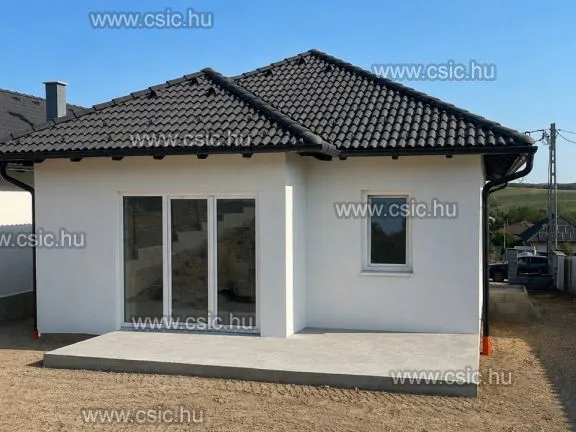Eladó ház Vácduka 107 nm