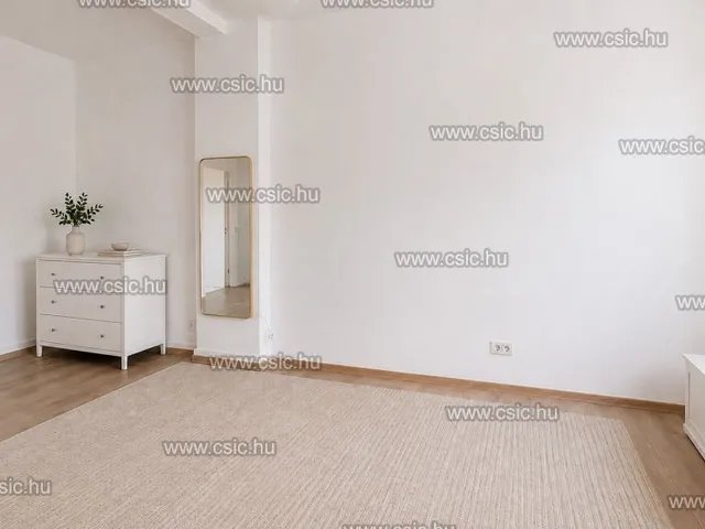 Eladó lakás Budapest II. kerület, Víziváros 33 nm
