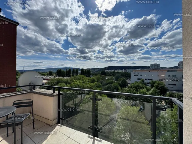 Eladó lakás Budapest III. kerület, Csillaghegy 63 nm