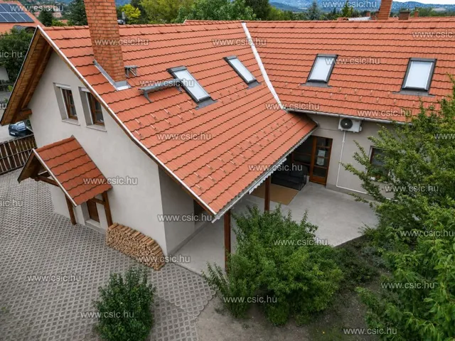 Eladó ház Pomáz 164 nm