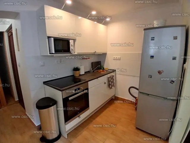 Eladó lakás Budapest XII. kerület, Németvölgy 27 nm