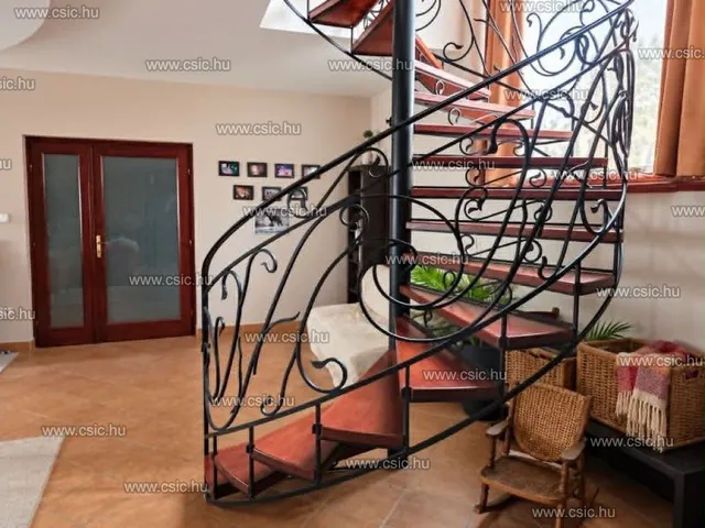 Eladó ház Pomáz 144 nm