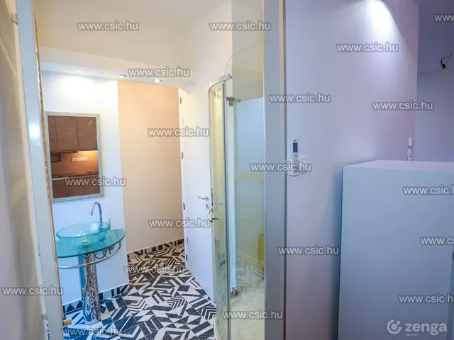 Eladó lakás Budapest II. kerület, Víziváros 126 nm