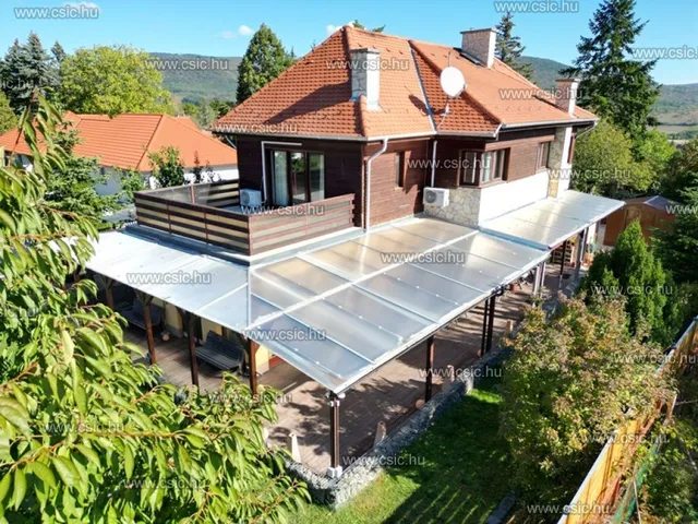 Eladó ház Csobánka 198 nm
