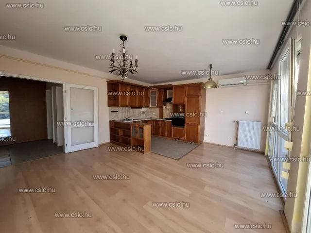 Eladó lakás Pomáz 70 nm