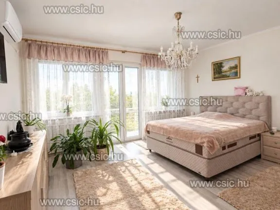 Eladó ház Budapest XVIII. kerület, Pestszentimre 260 nm