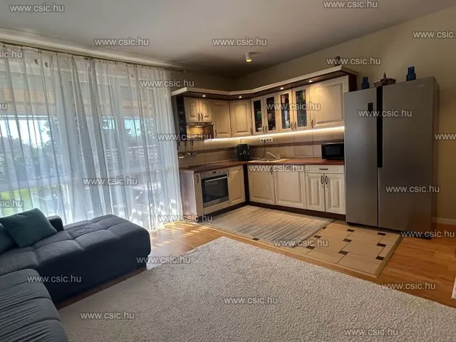 Eladó ház Budapest XVIII. kerület, Erdőskert 96 nm