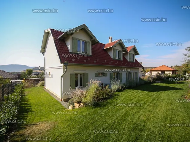 Eladó ház Pilisborosjenő 200 nm