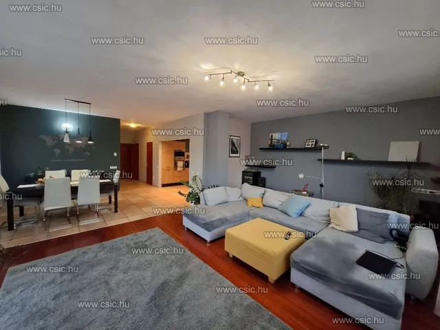 Eladó ház Pomáz 330 nm