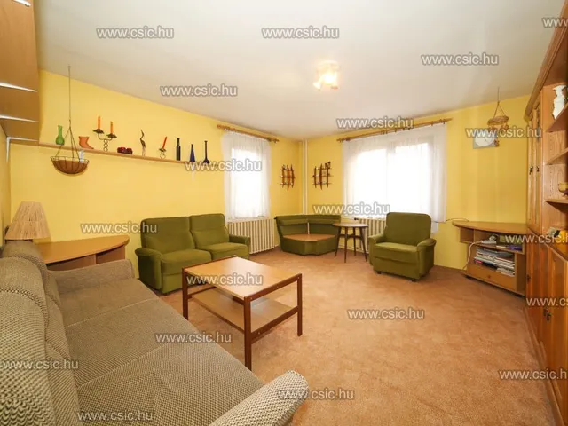 Eladó ház Solymár 140 nm