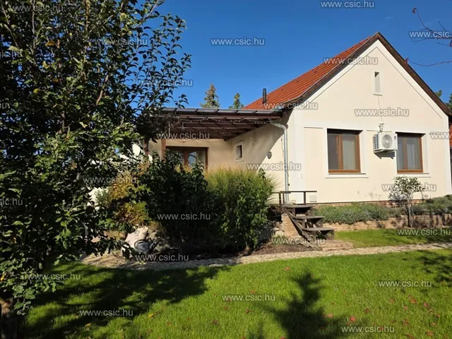 Eladó ház Budakalász 105 nm