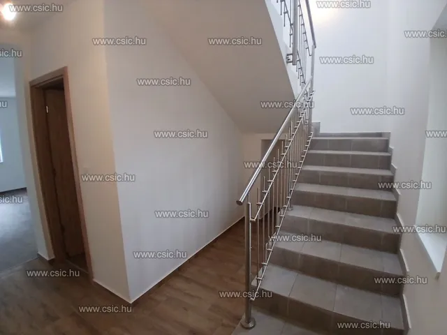 Eladó ház Veresegyház 131 nm