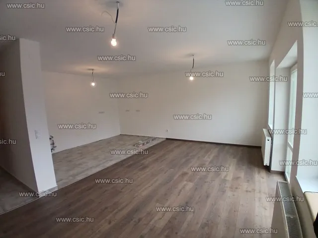 Eladó lakás Veresegyház 175 nm