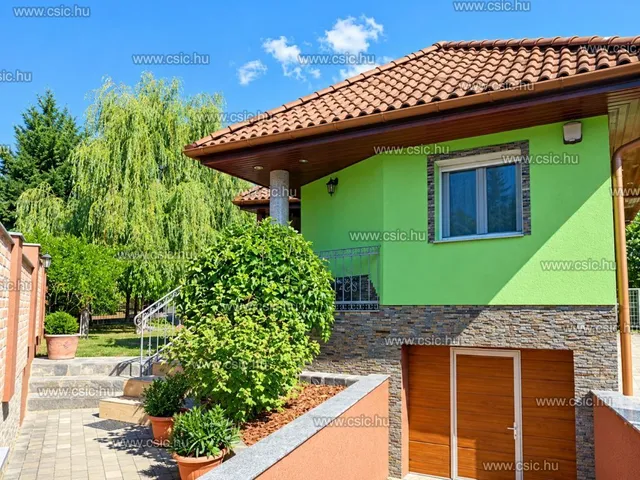 Eladó ház Szigetmonostor 124 nm