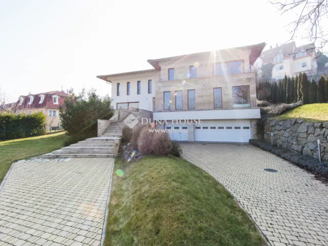 Eladó ház Budapest III. kerület, Csillaghegy 900 nm