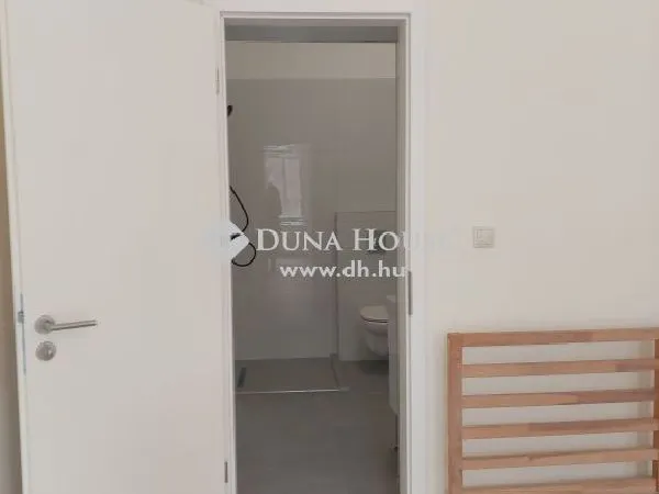 Eladó lakás Budapest VI. kerület, Nagykörúton kívüli terület 119 nm