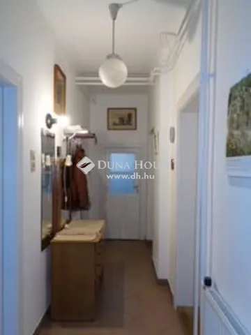 Eladó ház Budapest II. kerület, Máriaremete 150 nm