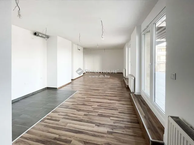 Eladó lakás Budapest III. kerület, Aranyhegy 110 nm