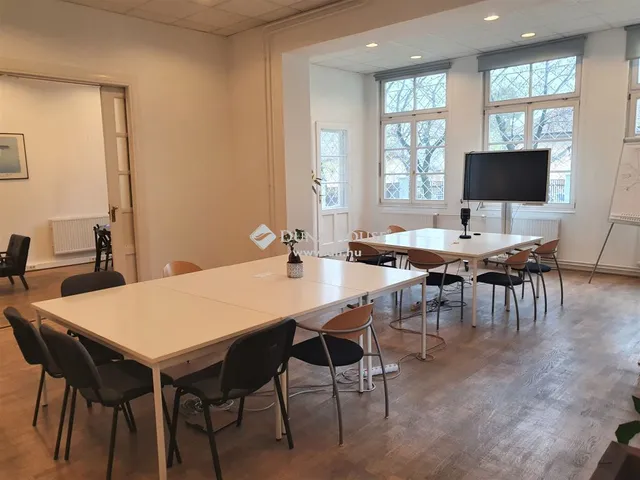 Eladó ház Budapest IV. kerület, Újpest 341 nm