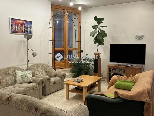 Eladó ház Budapest II. kerület, Pesthidegkút-Ófalu 286 nm