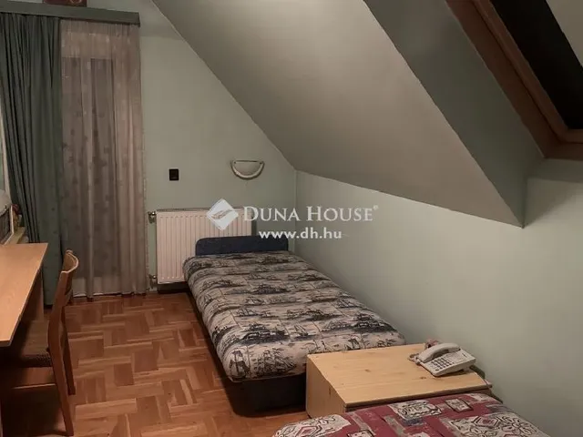 Eladó ház Budapest II. kerület, Pesthidegkút-Ófalu 286 nm