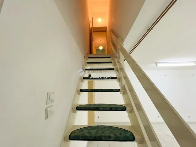Eladó ház Budapest XVI. kerület, Mátyásföld 313 nm
