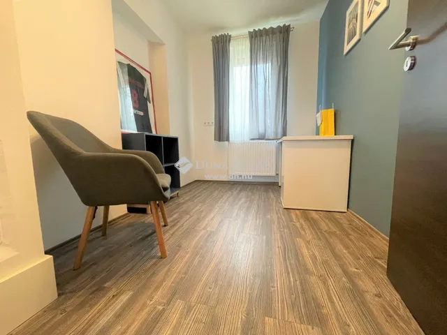 Eladó ház Budapest III. kerület, Testvérhegy 432 nm