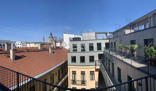 Eladó lakás Budapest VI. kerület, Nagykörúton kívüli terület 107 nm