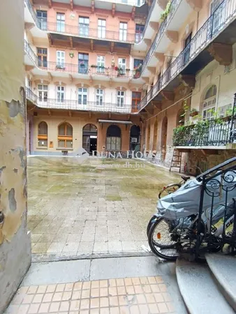 Eladó kereskedelmi és ipari ingatlan Budapest I. kerület, Víziváros I. ker. 76 nm