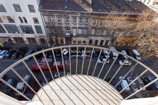 Eladó lakás Budapest VI. kerület, Nagykörúton belüli terület 134 nm