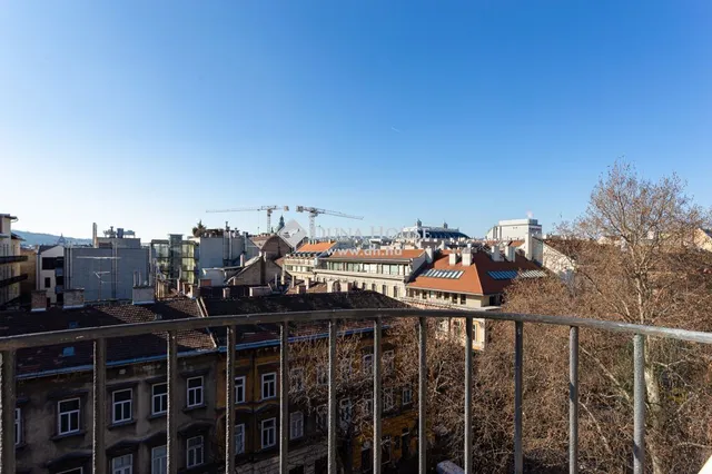 Eladó lakás Budapest VI. kerület, Nagykörúton belüli terület 134 nm