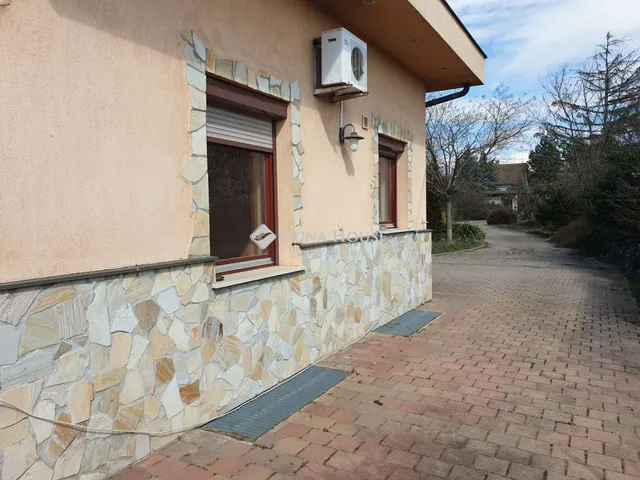 Eladó ház Budapest III. kerület, Ürömhegy 340 nm