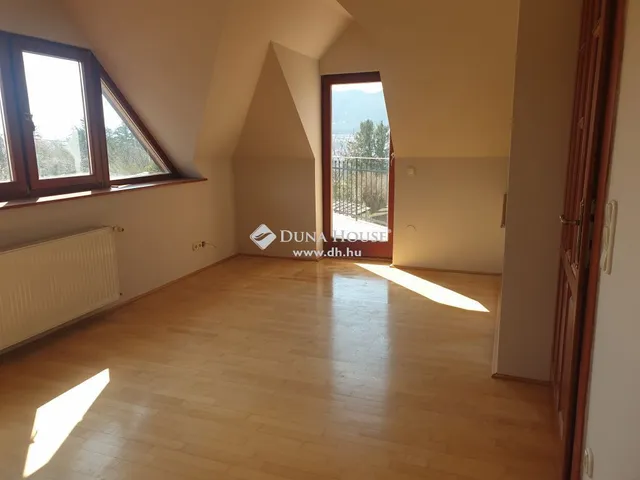Eladó ház Budapest III. kerület, Ürömhegy 340 nm