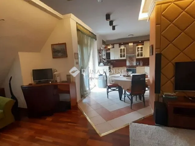 Eladó lakás Budapest XI. kerület, Sasad-Sashegy XI. ker. 140 nm