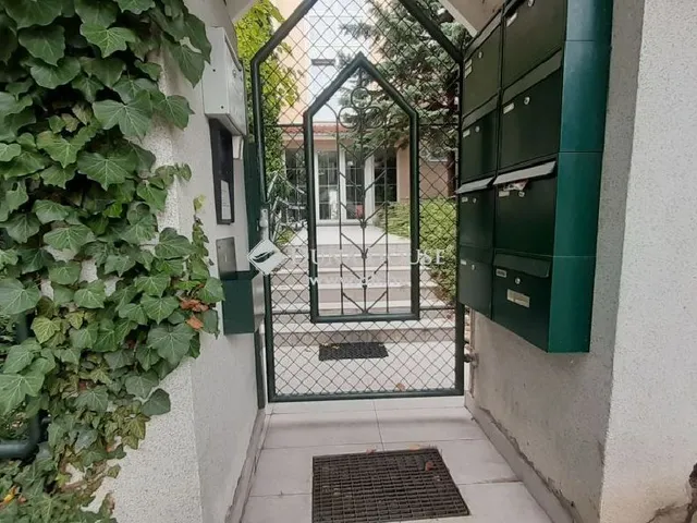Eladó lakás Budapest XI. kerület, Sasad-Sashegy XI. ker. 140 nm