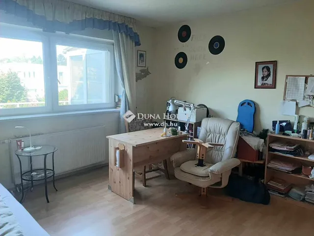 Eladó ház Budapest XVI. kerület, Árpádföld 223 nm